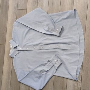 ✨3 FOR $30✨EUC Button Down Dress Shirt